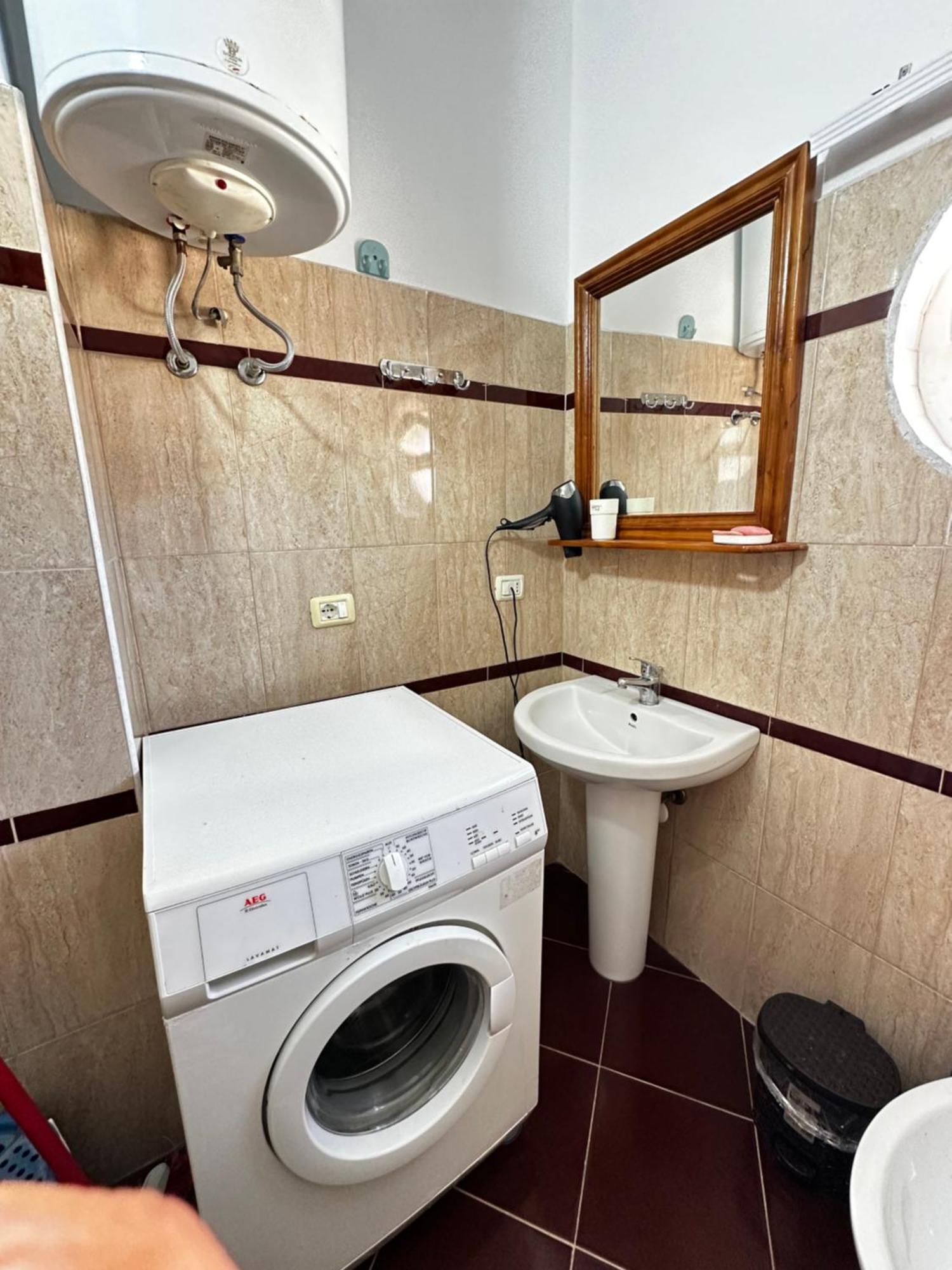 Romance Holiday Garden Inn Durrës Buitenkant foto