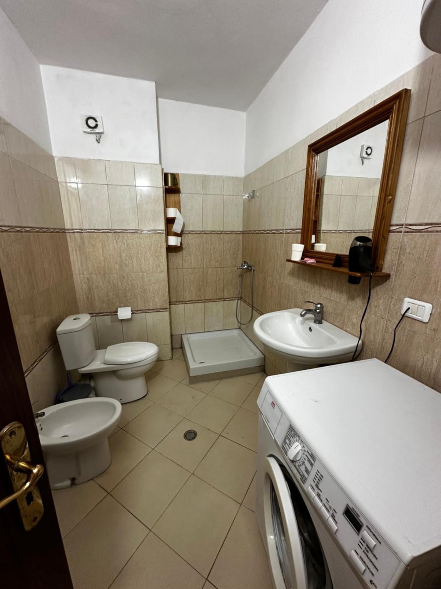Romance Holiday Garden Inn Durrës Buitenkant foto